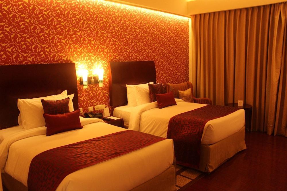 Ramada By Wyndham Jaipur Jaisinghpura Hotel Kültér fotó